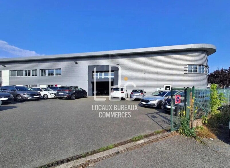 Local d’activités dans Bouguenais à louer - Photo de l’immeuble – Image 1 sur 5