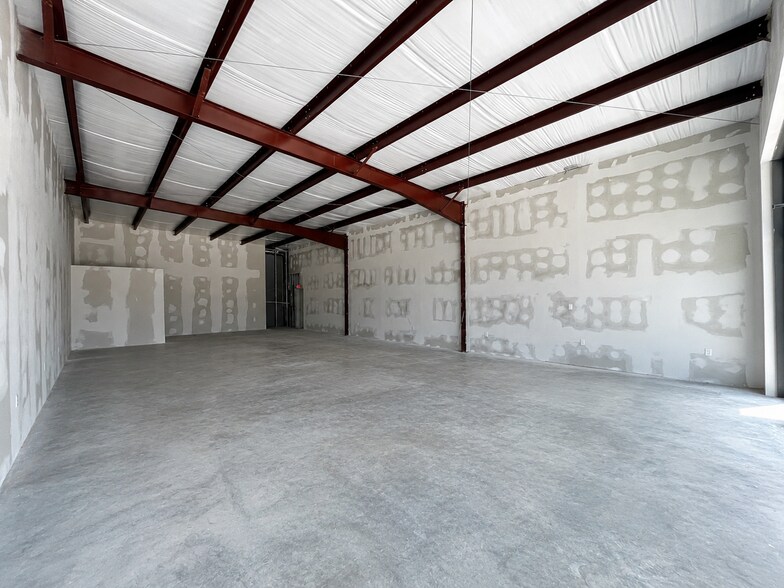 1002 Honea Egypt Rd, Magnolia, TX à louer - Photo de l’immeuble – Image 3 sur 11
