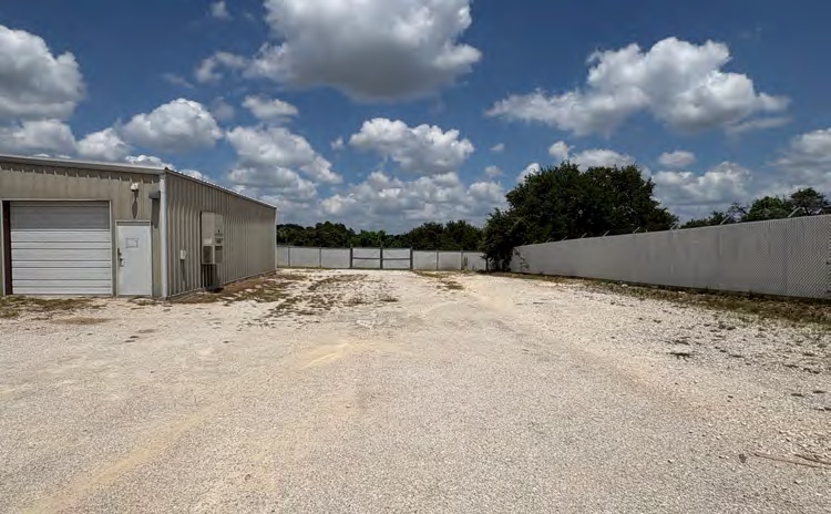 635 State Highway 46 E, Boerne, TX à louer - Photo principale – Image 1 sur 17