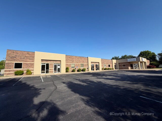 1701 S Enterprise Ave, Springfield, MO à louer Photo principale– Image 1 sur 8