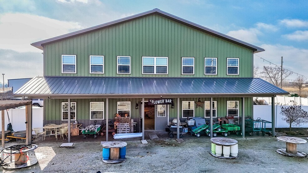 611 E Dayton Rd, Ottawa, IL à vendre - Photo principale – Image 1 sur 27