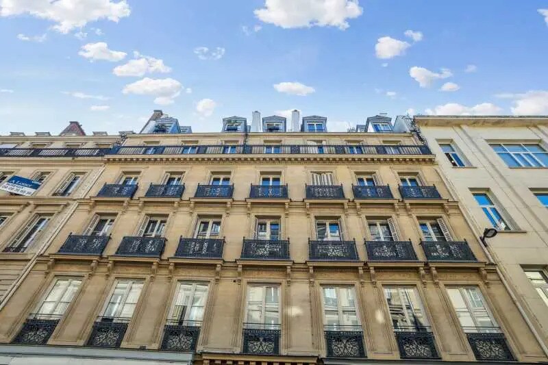 17 Rue De La Banque, Paris à louer Photo de l’immeuble– Image 1 sur 15
