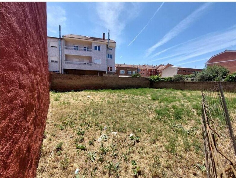 Terrain dans Villaquilambre à vendre - Photo de l’immeuble – Image 1 sur 8
