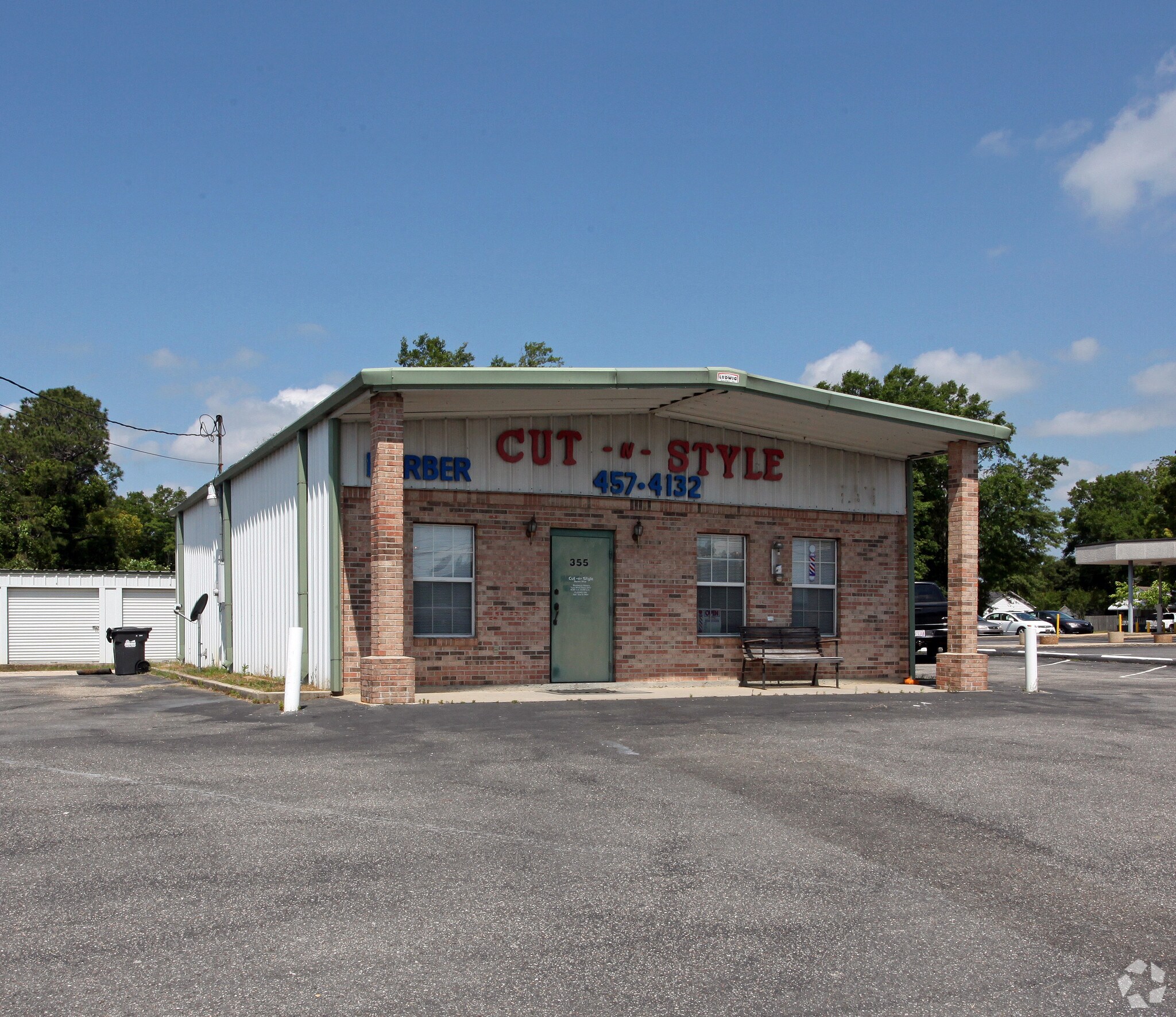 355 N Craft Hwy, Chickasaw, AL à louer Photo principale– Image 1 sur 3