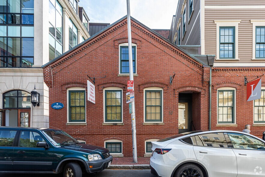 10-14 Arrow St, Cambridge, MA à louer - Photo de l’immeuble – Image 3 sur 9