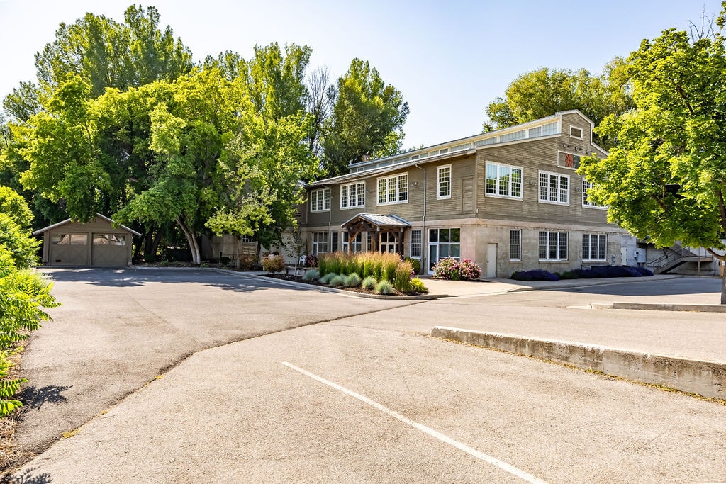 255 S 300 W, Logan, UT à louer Photo principale– Image 1 sur 2