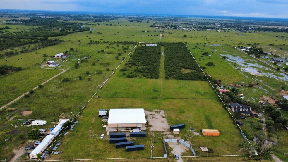 36847 Richard Frey Rd, Hempstead, TX à vendre - Photo de l’immeuble – Image 2 sur 16