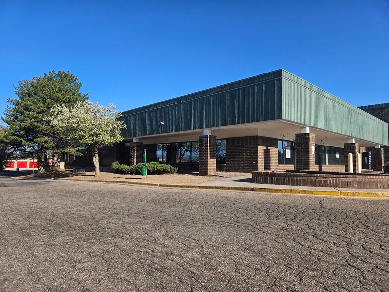 8239 S Holly St, Centennial, CO à louer - Photo de l’immeuble – Image 3 sur 12