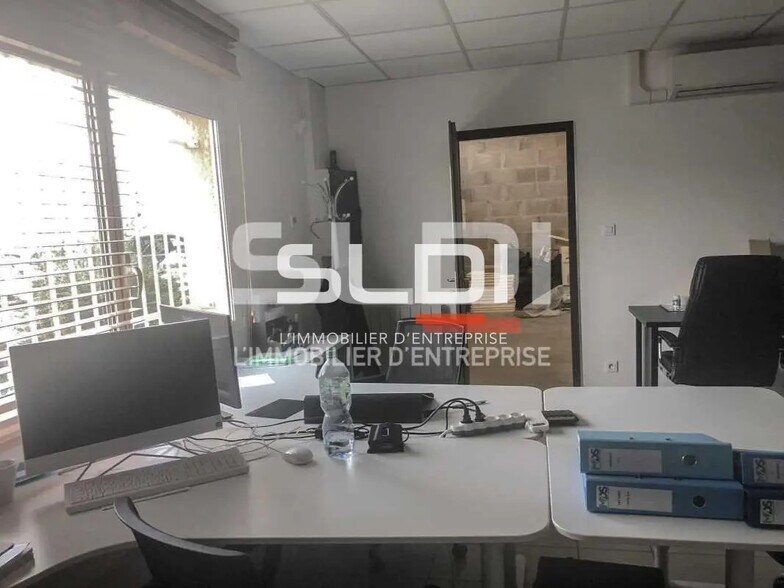 Bureau dans Chassieu à louer - Photo intérieure – Image 3 sur 7