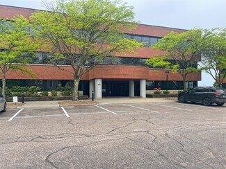 Plus de détails pour 300 Interstate Corporate Cent, Williston, VT - Coworking à louer
