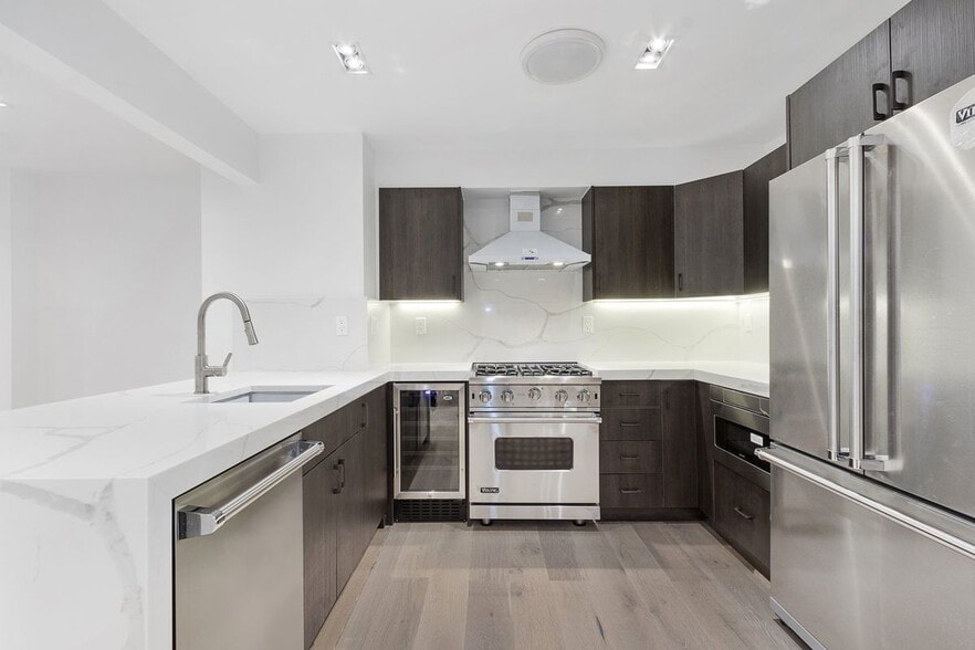 141 E 17th St, New York, NY à vendre - Photo intérieure – Image 2 sur 12