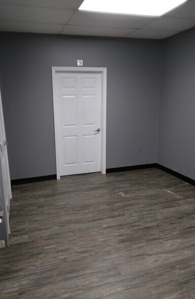 2164 Platinum Rd, Apopka, FL à louer - Photo de l’immeuble – Image 3 sur 8