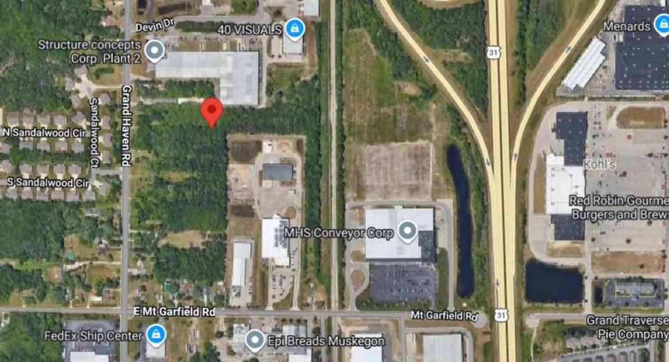 5708 Grand Haven Rd, Norton Shores, MI à louer - Photo principale – Image 1 sur 2