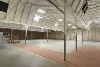 2130-2220 Livingston St, Oakland, CA à louer Photo intérieure– Image 1 sur 3