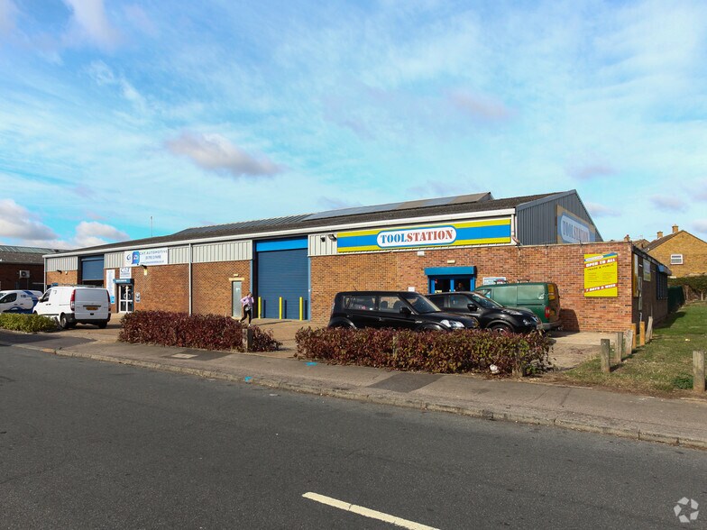 Tribune Dr, Sittingbourne à louer - Photo de l’immeuble – Image 1 sur 13