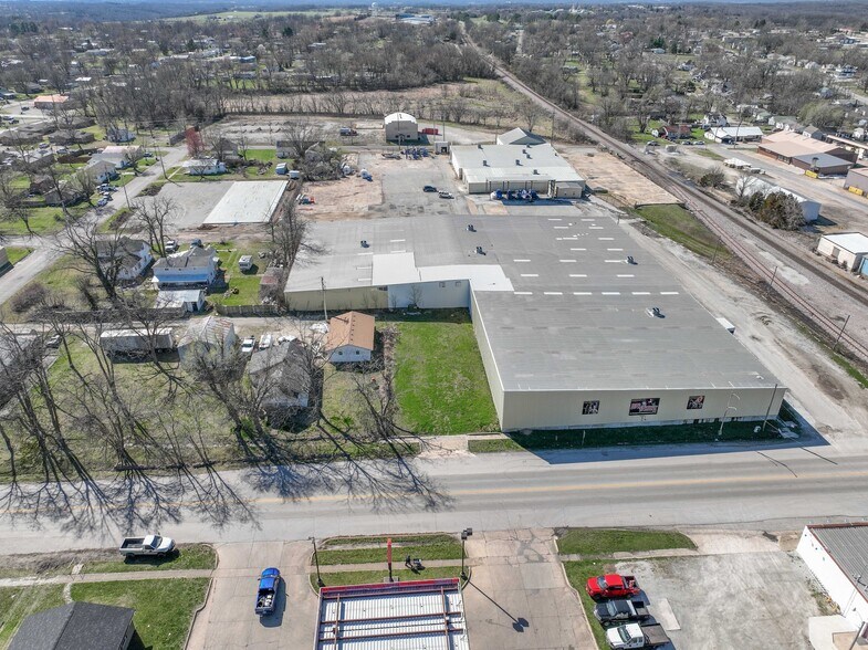 102 S Main St, Mountain Grove, MO à vendre - Photo de l’immeuble – Image 2 sur 10