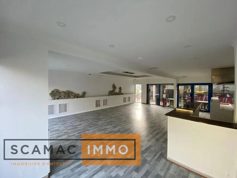 32 Avenue De L'Oceanie, Villejust à louer - Photo de l’immeuble – Image 2 sur 6
