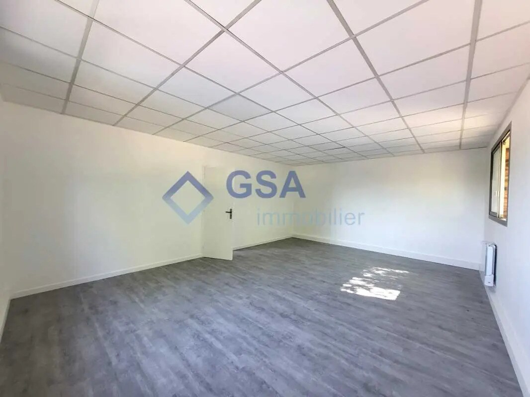 Bureau dans Lisses à louer Photo intérieure– Image 1 sur 5