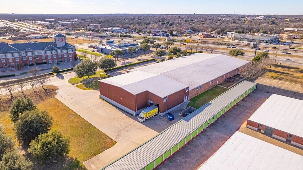 930 E Highway 67, Duncanville, TX à vendre - Photo de l’immeuble – Image 3 sur 5
