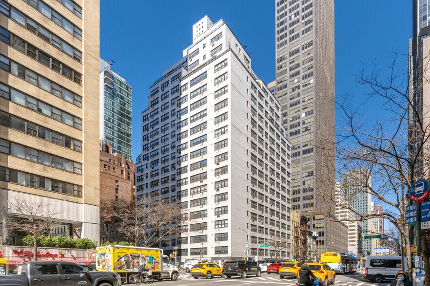 580 3rd Ave, New York, NY à vendre - Photo principale – Image 1 sur 1