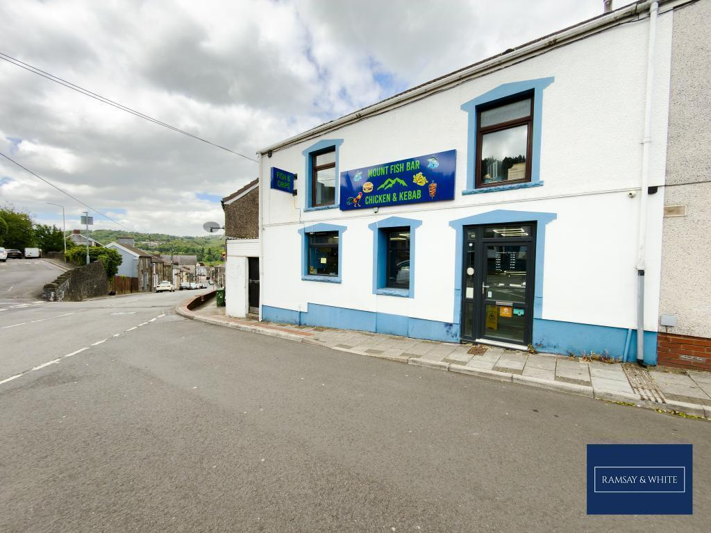 1A Dover St, Mountain Ash à vendre Photo de l’immeuble– Image 1 sur 14