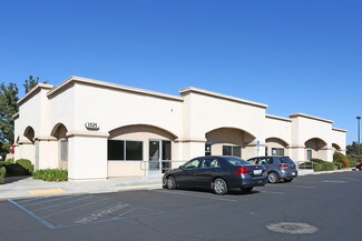 Plus de détails pour 1525 N Schnoor Ave, Madera, CA - Bureau à louer