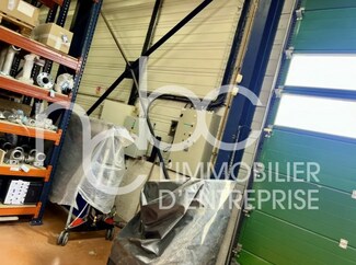 Plus de détails pour Local d'activités à louer