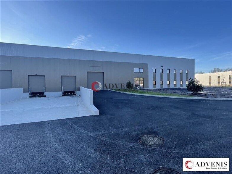 6 Rue Suzanne Bernard, Mérignac à louer - Photo de l’immeuble – Image 3 sur 7