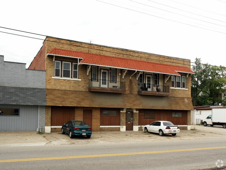 632 8th Ave, Huntington, WV à vendre - Photo principale – Image 1 sur 10