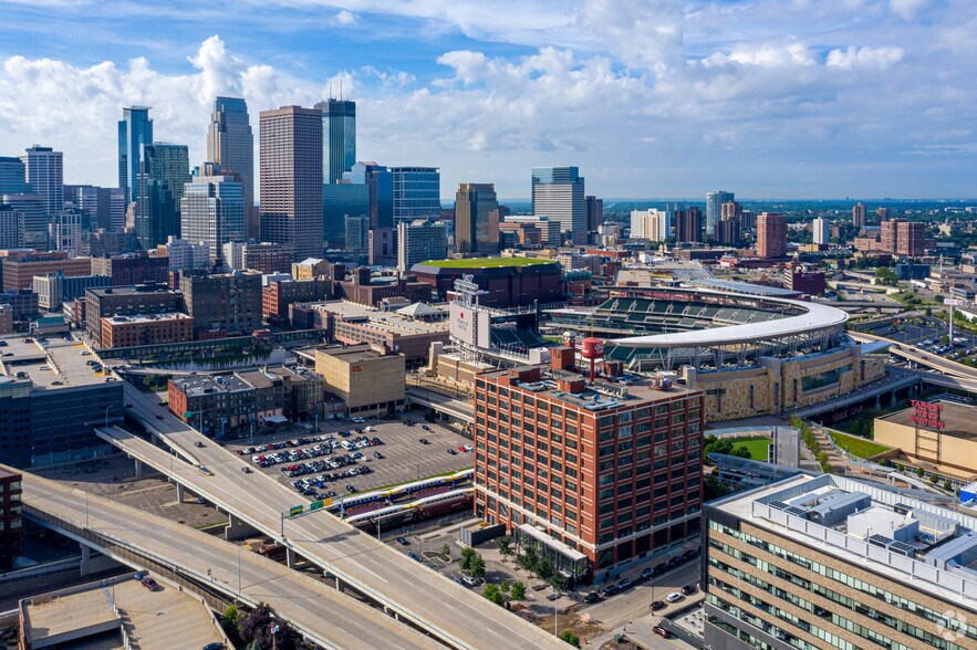 420 N 5th St, Minneapolis, MN à louer - Photo de l’immeuble – Image 2 sur 9