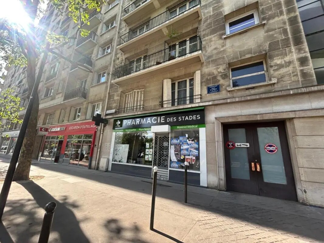Local commercial dans Boulogne-Billancourt à louer Photo de l’immeuble– Image 1 sur 8