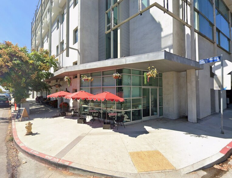 10203 Santa Monica Blvd, Los Angeles, CA à louer - Photo principale – Image 1 sur 16