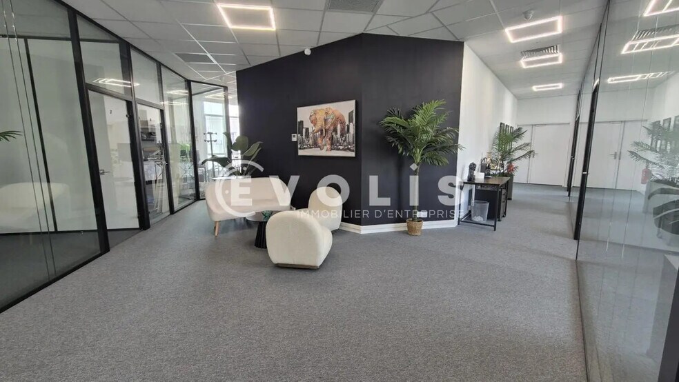 Bureau dans Chessy à louer - Photo de l’immeuble – Image 2 sur 5