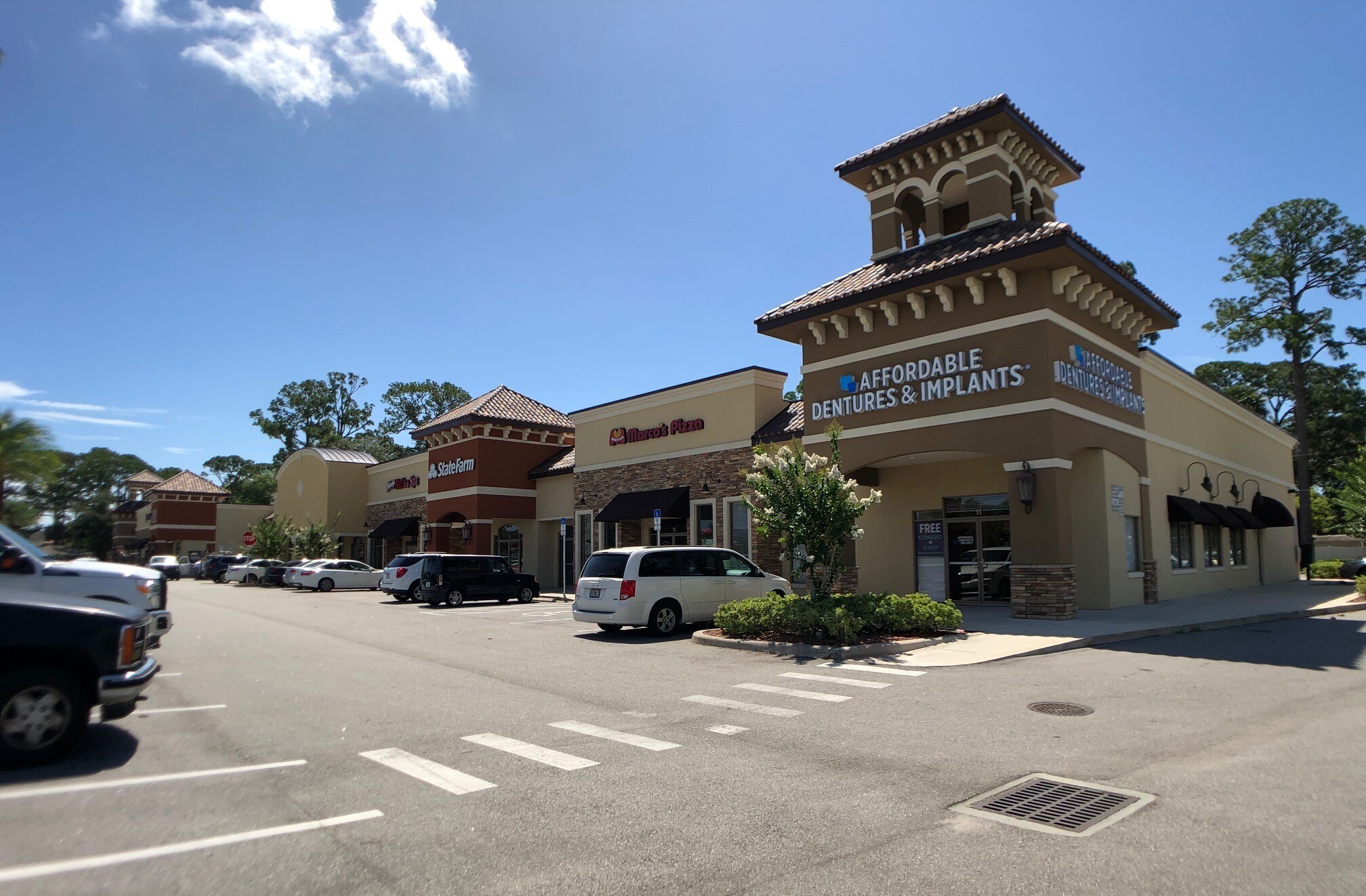 1173 W International Speedway Blvd, Daytona Beach, FL à louer Photo de l’immeuble– Image 1 sur 10