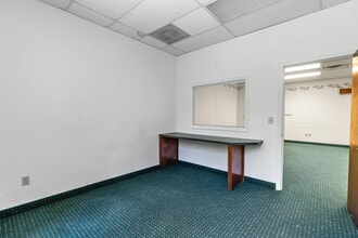 285 Central St, Leominster, MA à louer Photo intérieure– Image 1 sur 5
