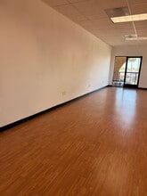 7710 Balboa Ave, San Diego, CA à louer Photo intérieure– Image 2 sur 7
