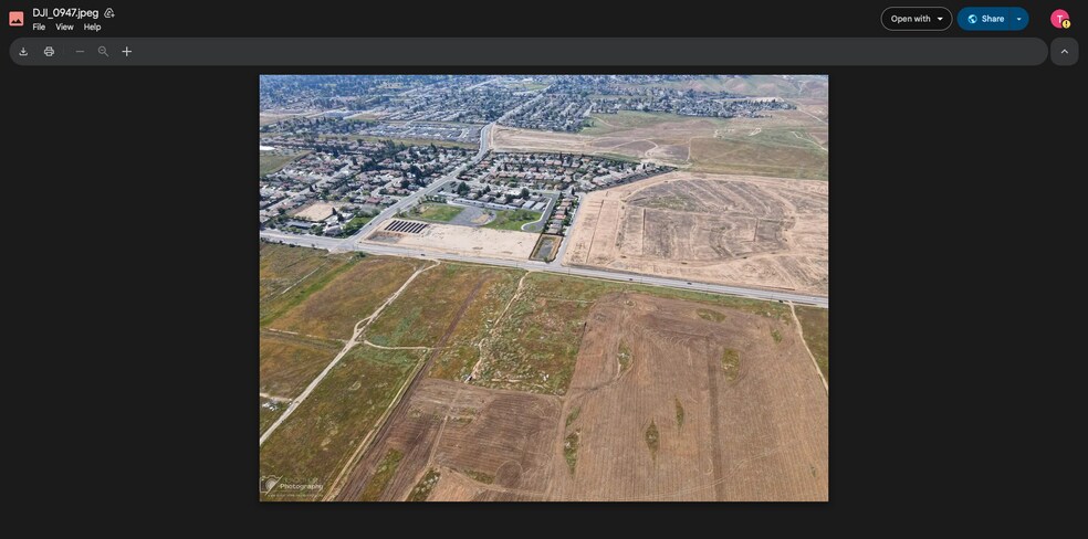 5801 Morning Dr, Bakersfield, CA à vendre - Photo de l’immeuble – Image 3 sur 14
