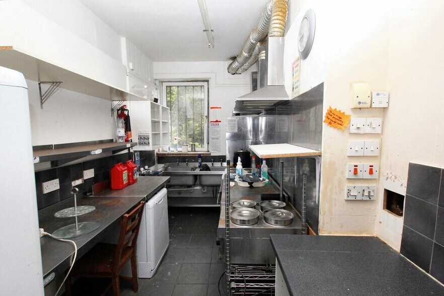 16 East Main St, Broxburn à vendre - Photo de l’immeuble – Image 3 sur 10