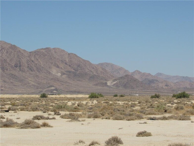 0452-062-31-0000 Post Office Rd, Lucerne Valley, CA à vendre - Photo principale – Image 1 sur 1