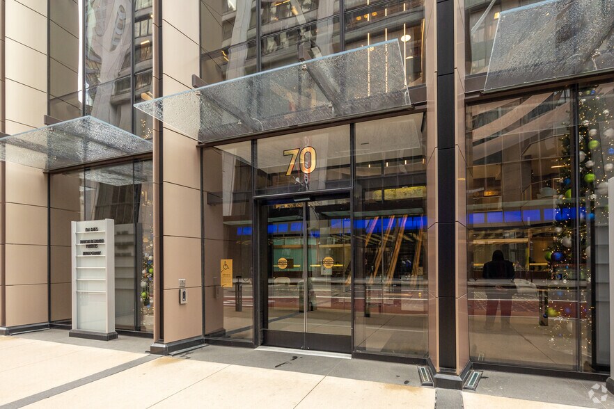 70 W Madison St, Chicago, IL à louer - Photo de l’immeuble – Image 3 sur 5