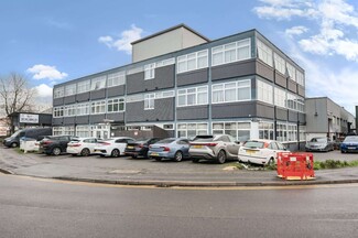 Plus de détails pour 6 Greycaine Rd, Watford - Industriel/Logistique à vendre