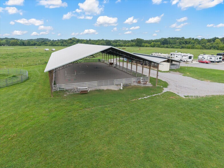 221 Eady Rd, Shelbyville, TN à vendre - Photo principale – Image 3 sur 25