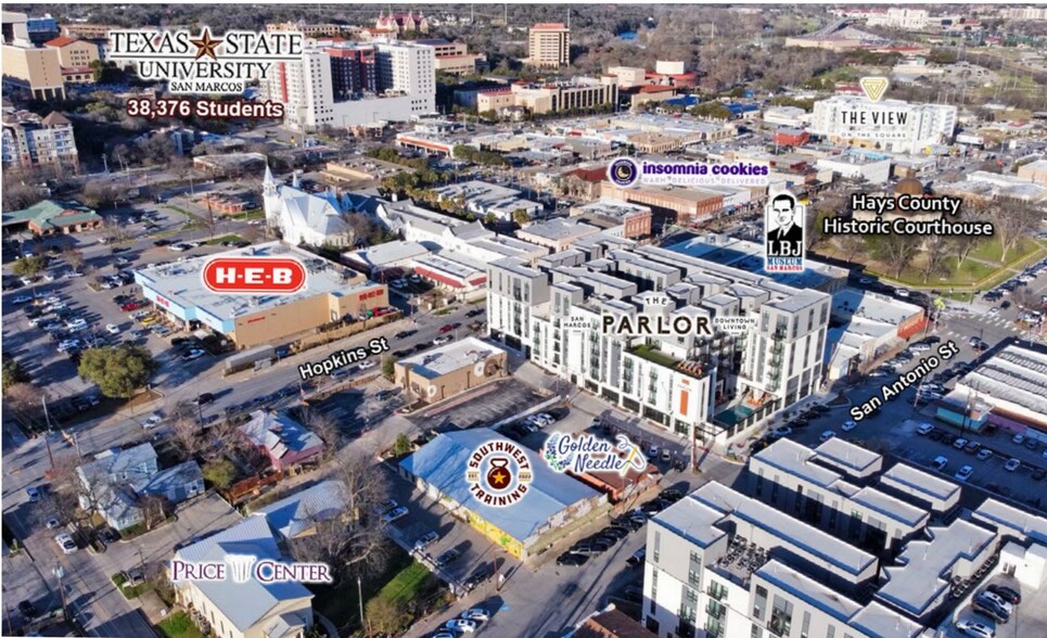 141 W Hopkins St, San Marcos, TX à louer - Photo de l’immeuble – Image 3 sur 9