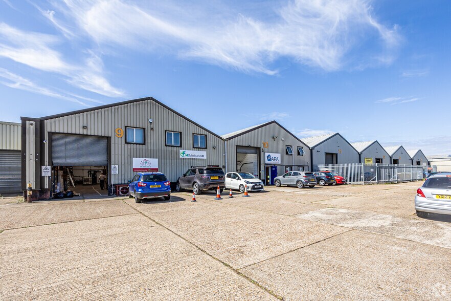 Crabtree Manorway S, Belvedere à vendre - Photo de l’immeuble – Image 3 sur 5