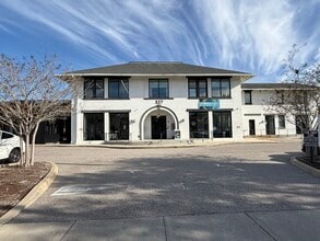 327 11th Ave N, Saint Petersburg, FL à louer Photo intérieure– Image 1 sur 7