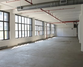 47-32 Austell Pl, Long Island City, NY à louer Photo intérieure– Image 1 sur 4