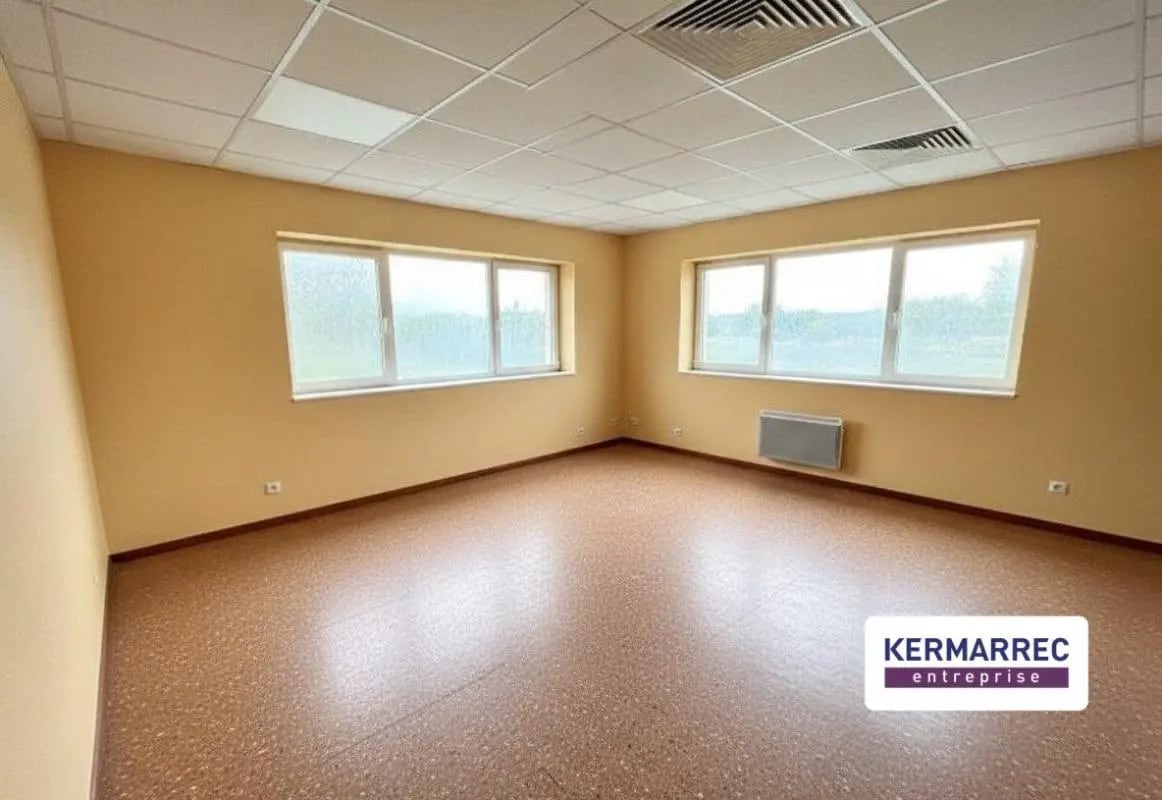 Bureau dans Séné à vendre Photo intérieure– Image 1 sur 4