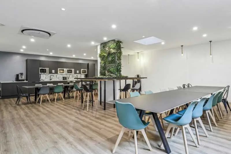 Bureau dans Paris à louer - Photo de l’immeuble – Image 3 sur 14