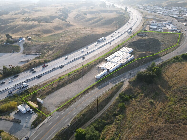 Calimesa Blvd, Yucaipa, CA à vendre - Photo de l’immeuble – Image 1 sur 18