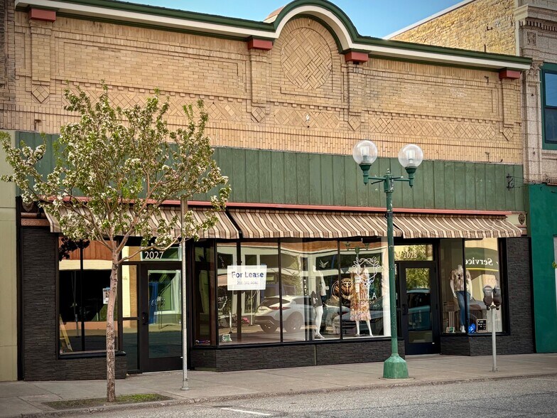 2027 W Superior St, Duluth, MN à louer - Photo de l’immeuble – Image 2 sur 8